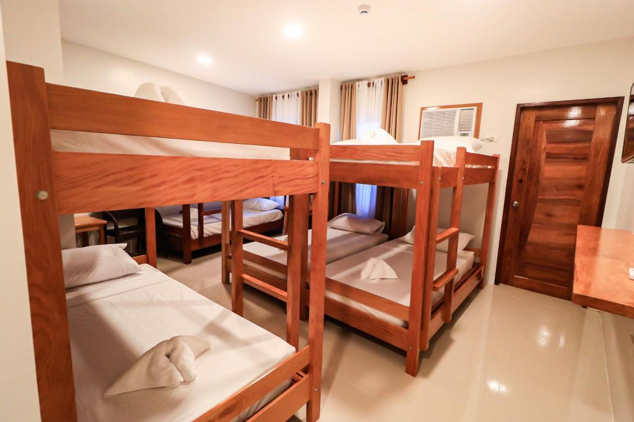 בוסואנגה Josefina'S Tourist Inn מראה חיצוני תמונה