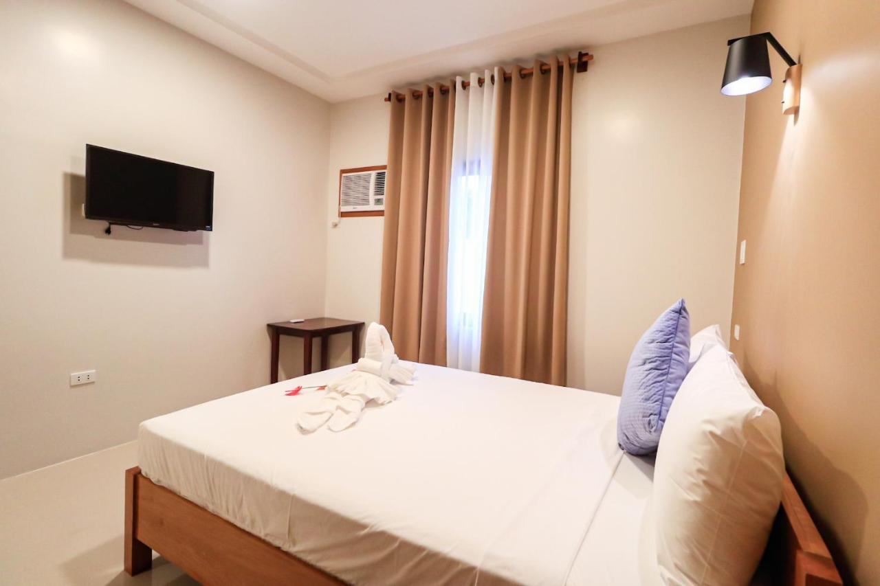 בוסואנגה Josefina'S Tourist Inn מראה חיצוני תמונה