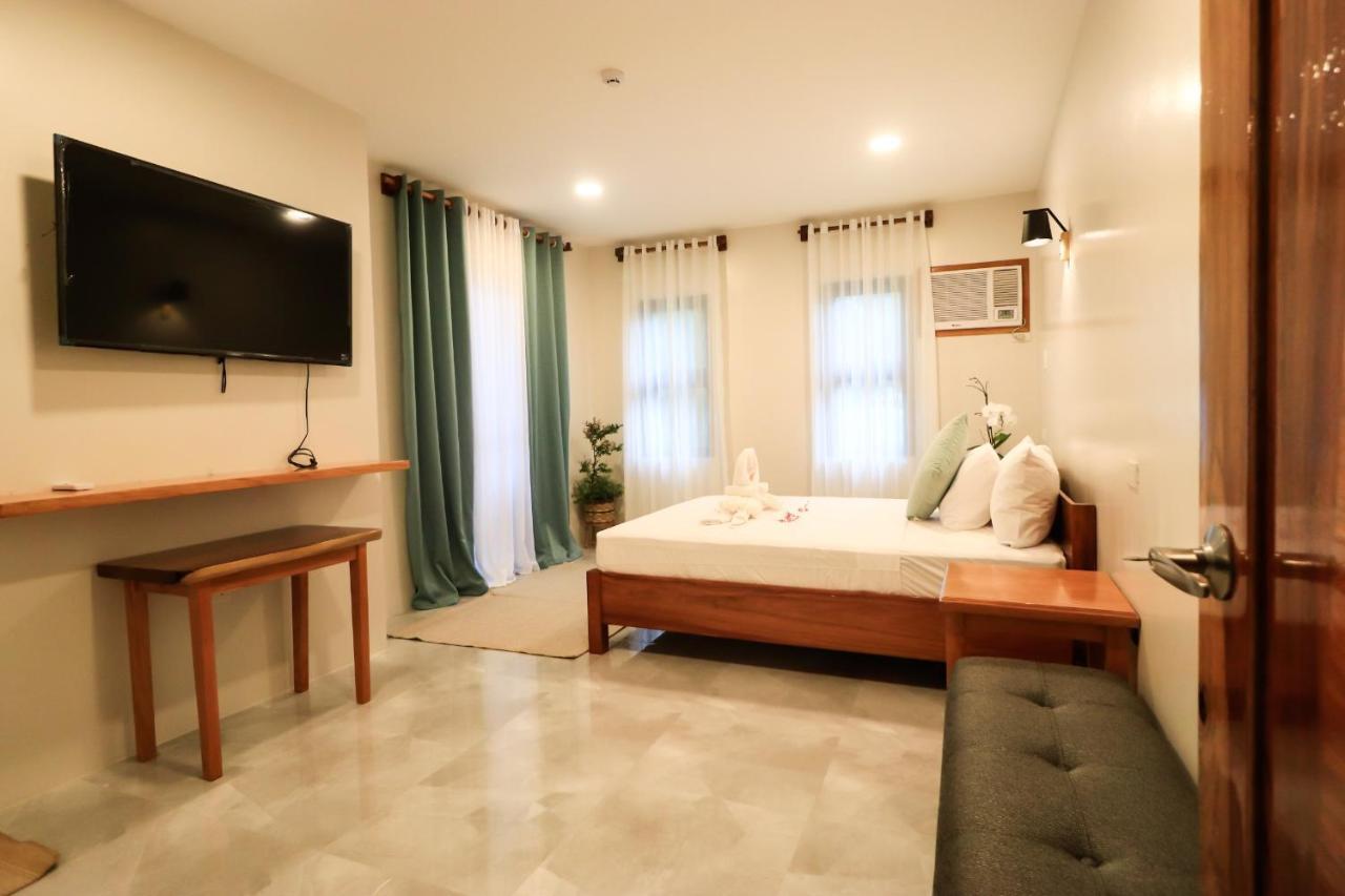 בוסואנגה Josefina'S Tourist Inn מראה חיצוני תמונה